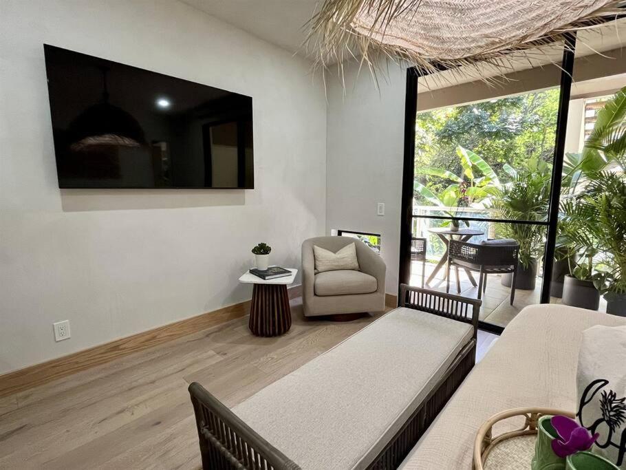 Tiki Tiki - Gorgeous Boho Beach Hideaway! Уэйлея Экстерьер фото