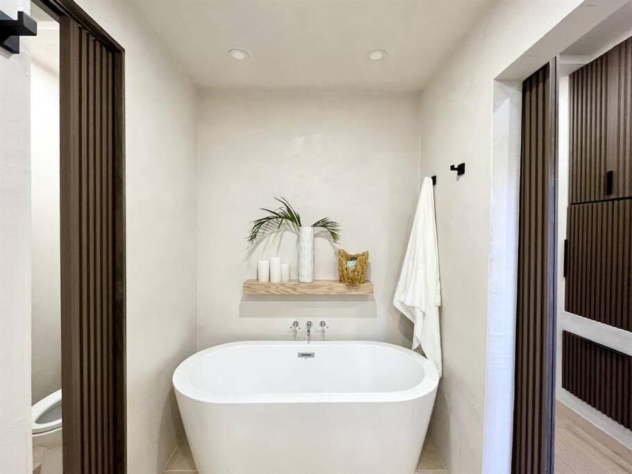 Tiki Tiki - Gorgeous Boho Beach Hideaway! Уэйлея Экстерьер фото